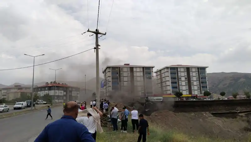Bitlis'te Doğalgaz Hattında Patlama: Binlerce Kişi Etkilendi
