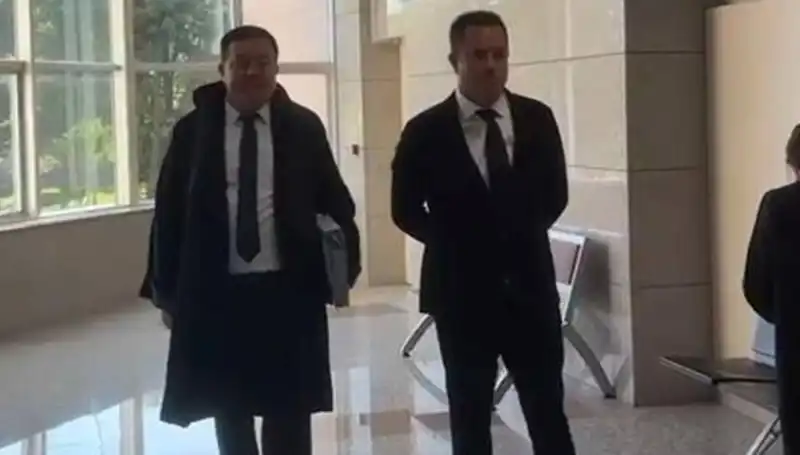 Acun Ilıcalı'nın Yasa Dışı Bahis Davası: Hakim Karşısındaki Mücadelesi