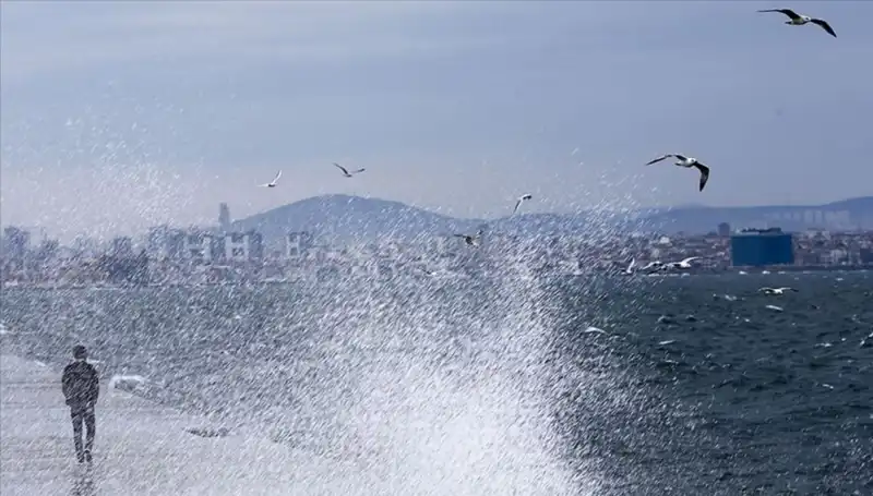 Marmara ve Ege Bölgesinde Kuvvetli Rüzgar Tehlikesi: Neler Olacak?
