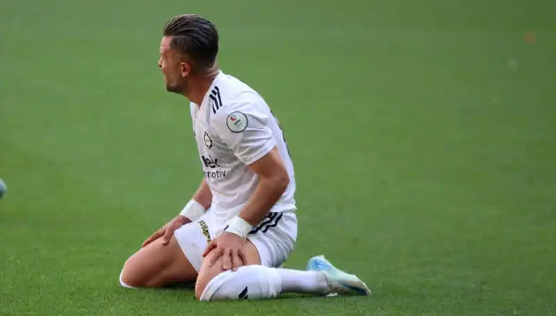Futbol Kulüpleri Düşüşte, Puan Silme Cezaları Da Geliyor!