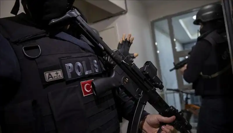 Afyon'da Geniş Kapsamlı Operasyon: 26 Şüpheli Ele Geçirildi