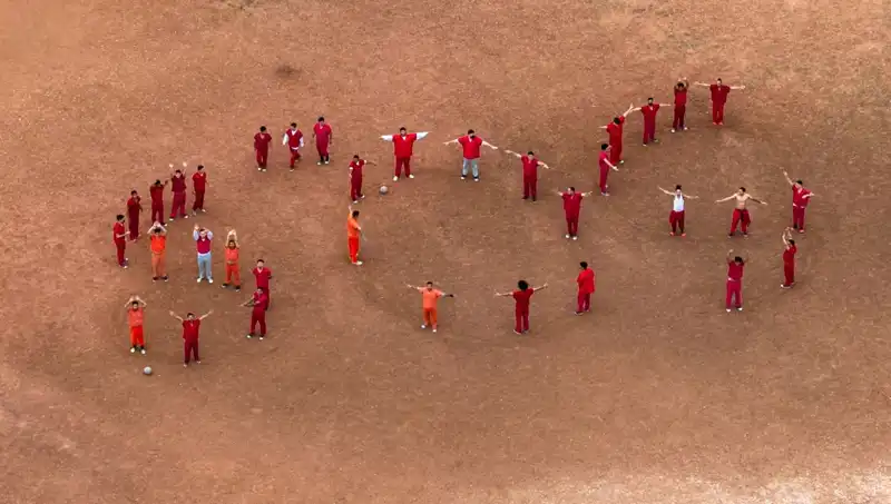 Cehennemi Yaşamak İstemeyenler, "SOS" Yazarak Hayat Kurtardı!