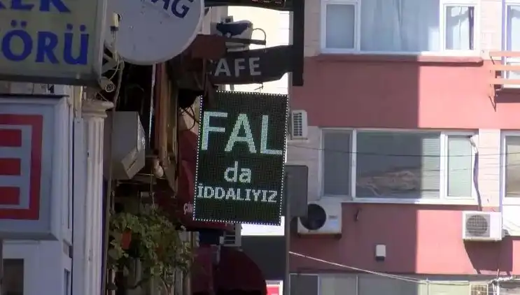 Fal Bakanlar için Şok! Para Karşılığı Fala Hapis Cezası Geldi