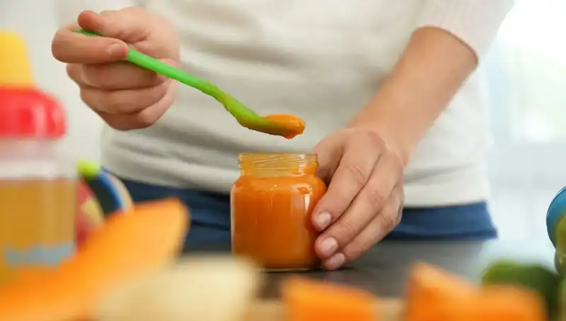 26 Yaşındaki Genç, 1 Hafta Boyunca Bebek Maması ile Beslenerek Şaşırtıcı Değişim Yaşadı!