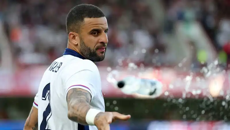 Fenerbahçe'nin Yıldız Futbolcusu Walker'ın Geleceği Ne Olacak?