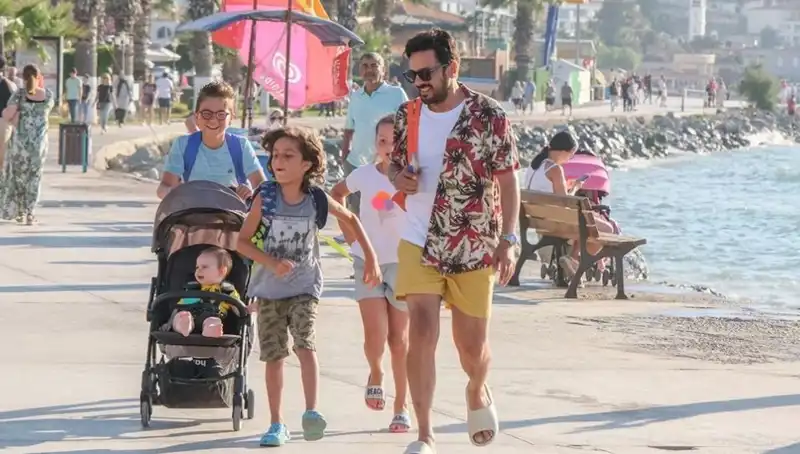 "Ne Olacak Halim?" Filminin Cast'ı ve Hikayesiyle Büyüleyici Detaylar