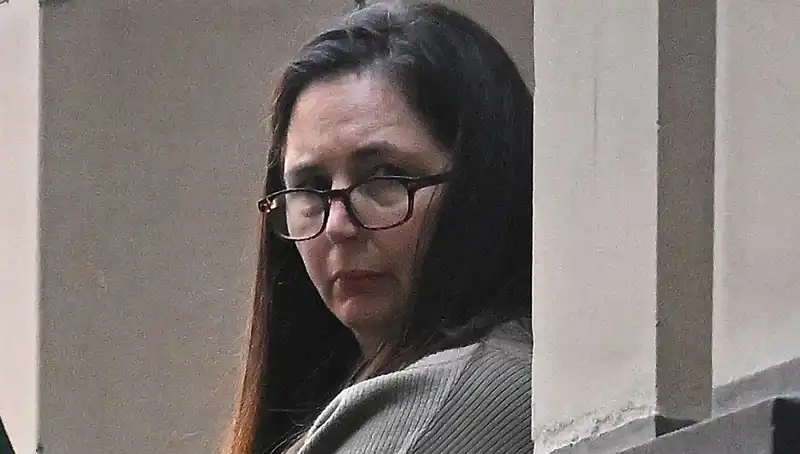 Zehirli Mantarların Ardındaki Karanlık: Renkli Tabakların Tehlikeleri