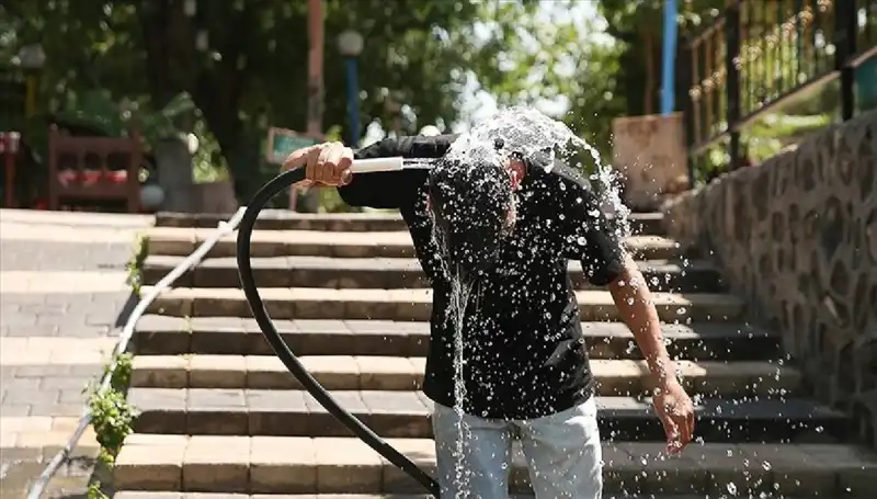 Hafta Sonu Sıcaklığı 40 Dereceyi Bulacak, Kavrulmaya Hazır Olun!