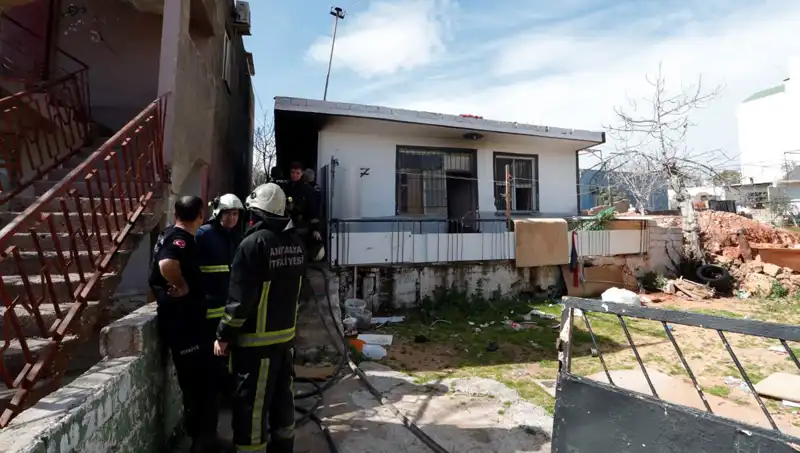 Antalya'da Gecekondu Yangını: Ne Oldu, Neden Oldu?