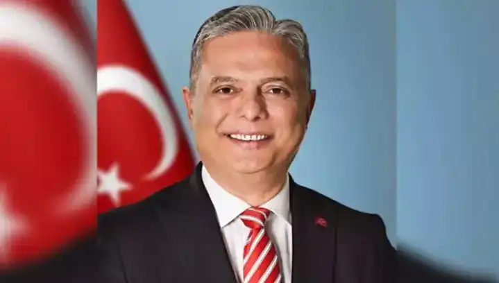 Ümit Uysal: CHP Genel Başkan Adayı ve Siyaset Arenasındaki Yolculuğu