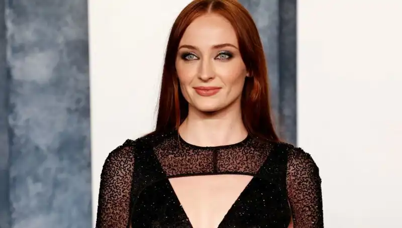 Game of Thrones Yıldızı Sophie Turner’ı Kızdıran Çarpıcı Yorum ve Tepkisi