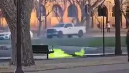 Rögar Kapaklarından Yükselen Yeşil Alevler, Üniversiteyi Geçici Olarak Kapatmaya Sebep Oldu!