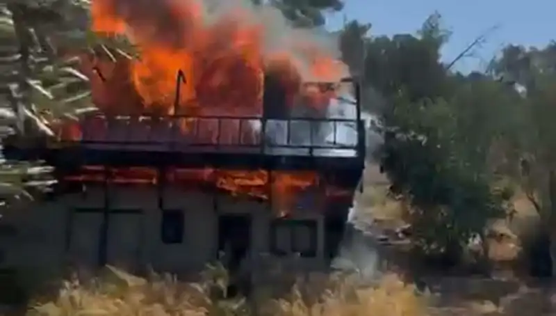Bodrum’da Yangın Alarmı: Ekipler Seferber Oldu, Patlayan Şişeler Panik Yarattı