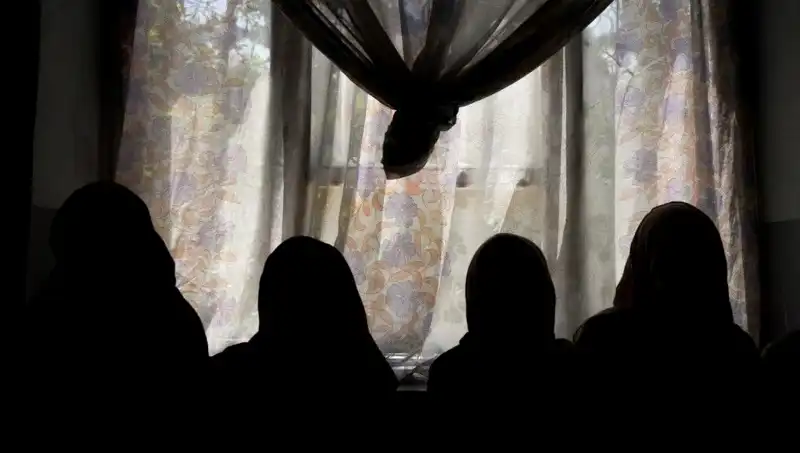 Taliban, Kadın Yazarların Eserlerini Yasaklayarak Seslerini Susturmaya Devam Ediyor