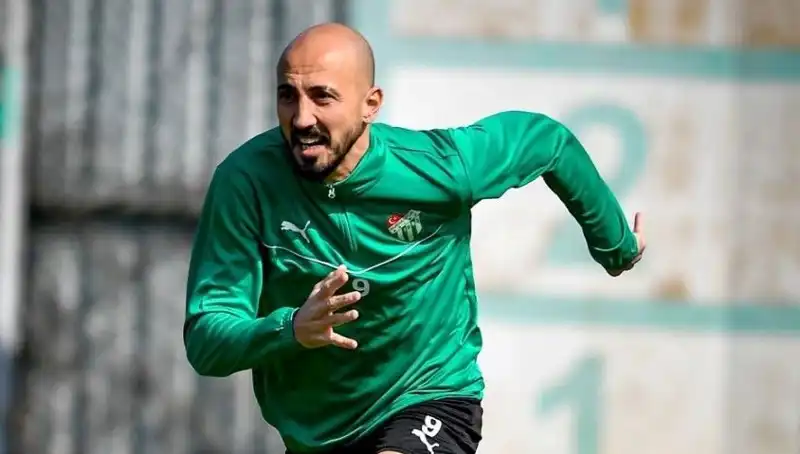 Milli Futbolcunun 2. Lig'de Yeni Bir Başlangıç Yapması Bekleniyor
