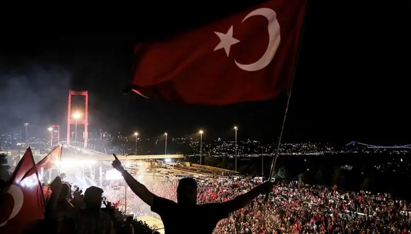 15 Temmuz Destanı: "En Uzun Gece" Tiyatro Gösterimi Külliye'de!
