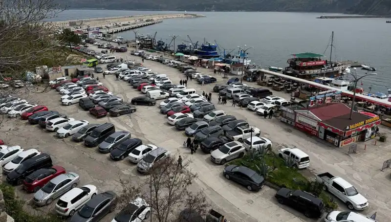 Bayramda Şehirler Dolup Taştı: 4 Günde 14 Bin 600 Araç Girişi