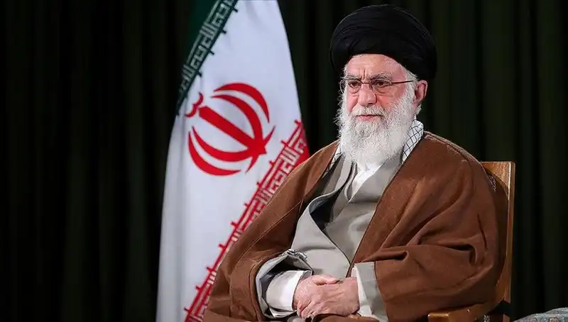 İran Lideri Hamaney: "İsrail'in Saldırıları Cezasız Kalmayacak"
