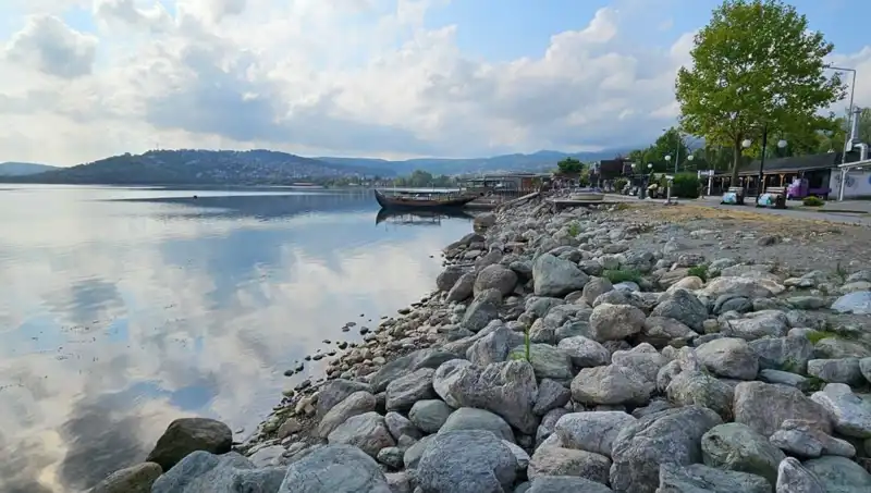 Sapanca Gölü’nde Su Seviyesi Alarm Veriyor: Nedenleri ve Sonuçları