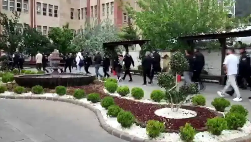 200 Milyon Liralık Vurgun: 16 Kişi Operasyonda Gözaltına Alındı